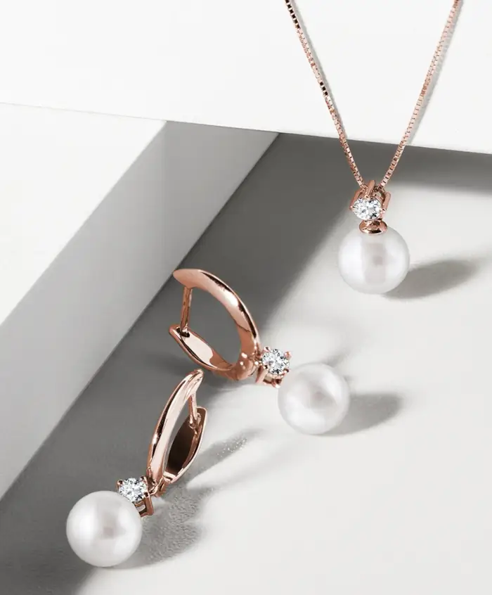 Perlové náušnice a perlový náhrdelník z růžového zlata