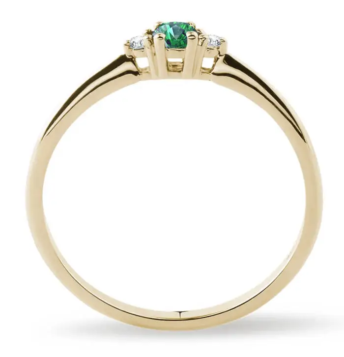 Neodolatelný zásnubní prstýnek se smaragdem: Pro ženy s výjimečným vkusem