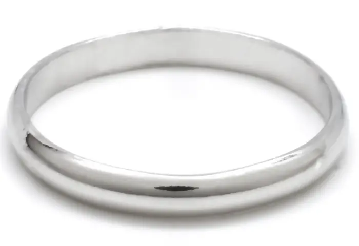 Minimalistický snubní prsten