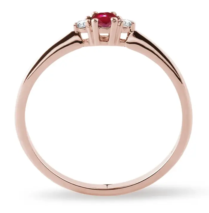 Růžovozlatý zásnubní prste, rubín s diamanty
