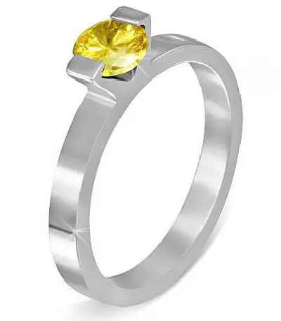 Žlutý zirkon pro narozené v listopadu na dámském prstenu z chirurgické oceli