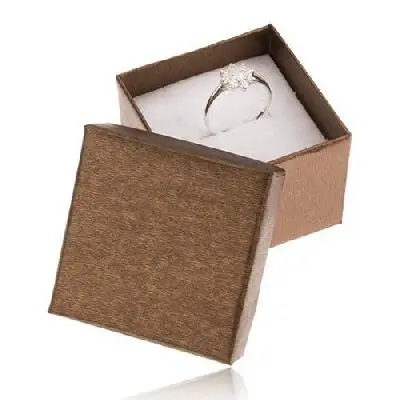 Dárková krabička na prstýnek s nádechem bronzové elegance