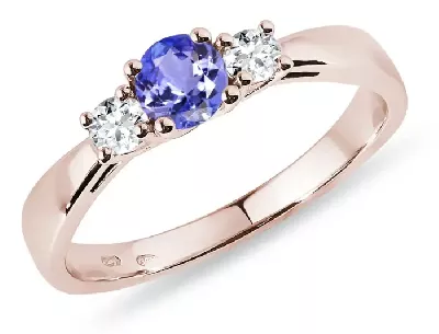 Růžové zlato a modrý tanzanit s diamanty. Zásnubní a snubní prsten v jednom